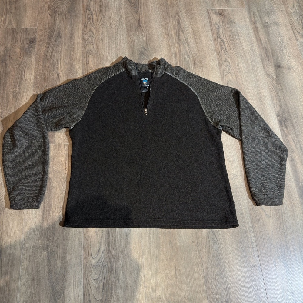 Men's Dark Brown and Gray Sweater